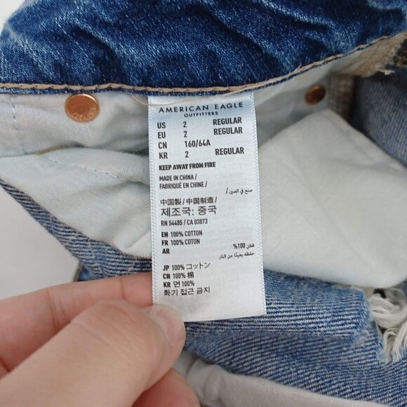 American Eagle Hi-Rise Tomgirl Embroidered Distressed Jean Medium Wash Women's 2 - Picture 8 of 12